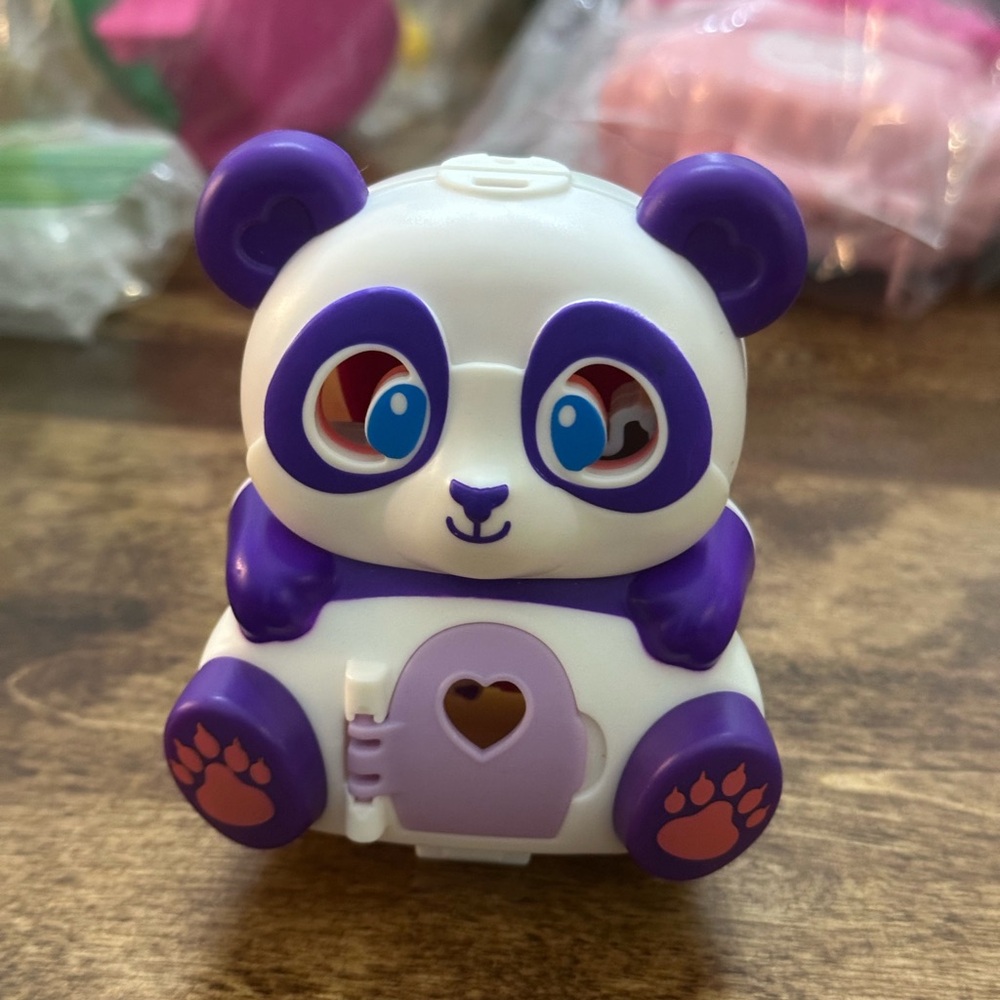 Mattel Polly Pocket Doll Toy Flip & Find Panda Compact Flip Feature Doll PlaySet